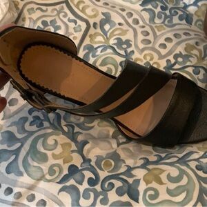 Crevo Women's Black Sandals with Strap